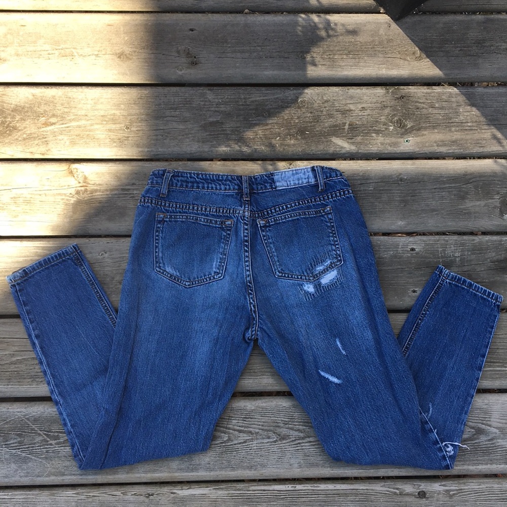 Distressed Jeans - Picture 7 of 8